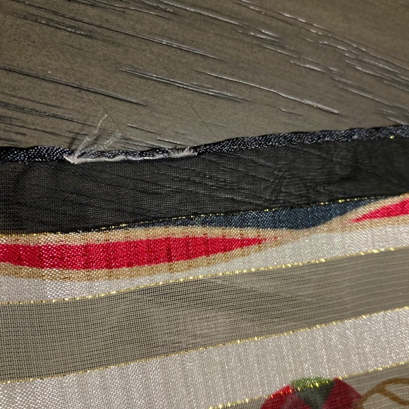 EUC Liz Claiborne Christmas Ball Scarf - Picture 14 of 14